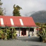 rainforest-retreat-West-Coast-7917-4