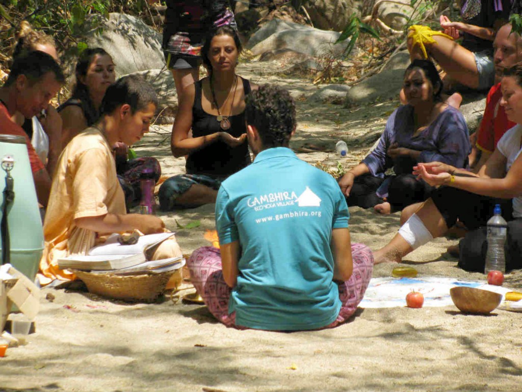 Volunteering at Gambhira Eco Yoga Aldea and enlarge your knowledge about sustainable activities like permaculture, forestry, bio construction, ecotourism, vegetarian / vegan cuisine, art, yoga retreats and more
