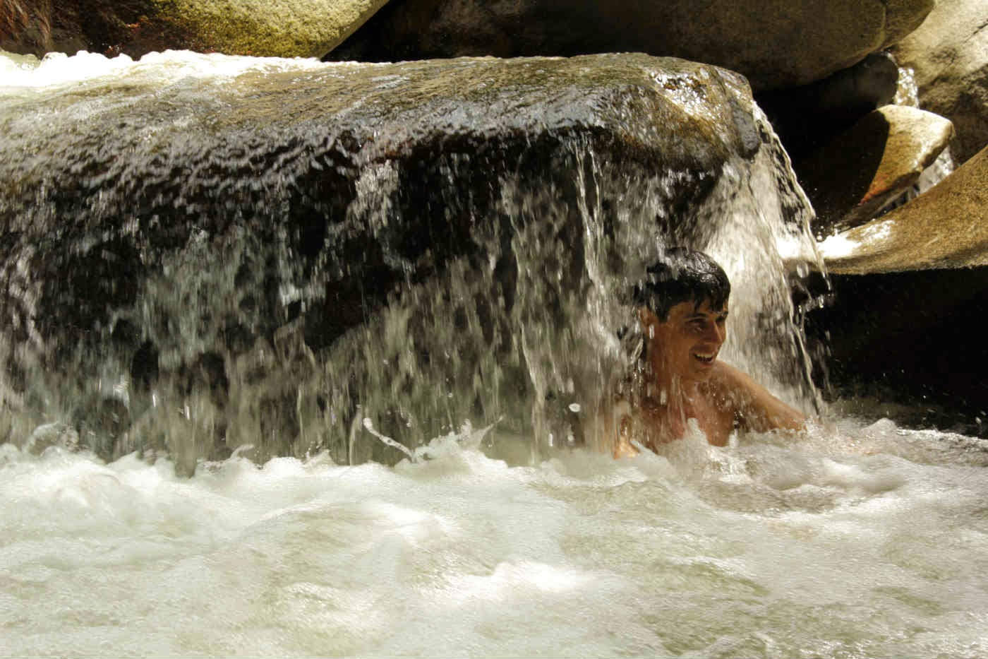 Volunteering at Goloka Eco Yoga Aldea and enlarge your knowledge about sustainable activities.