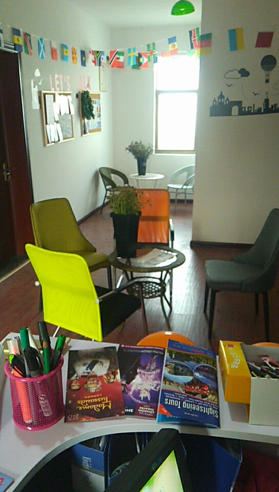 Stay in my place. Help decorate or help teach english