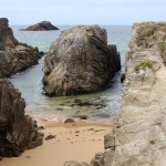 Stay in France, Bretagne: We search help with Gardening renovations, painting walls,