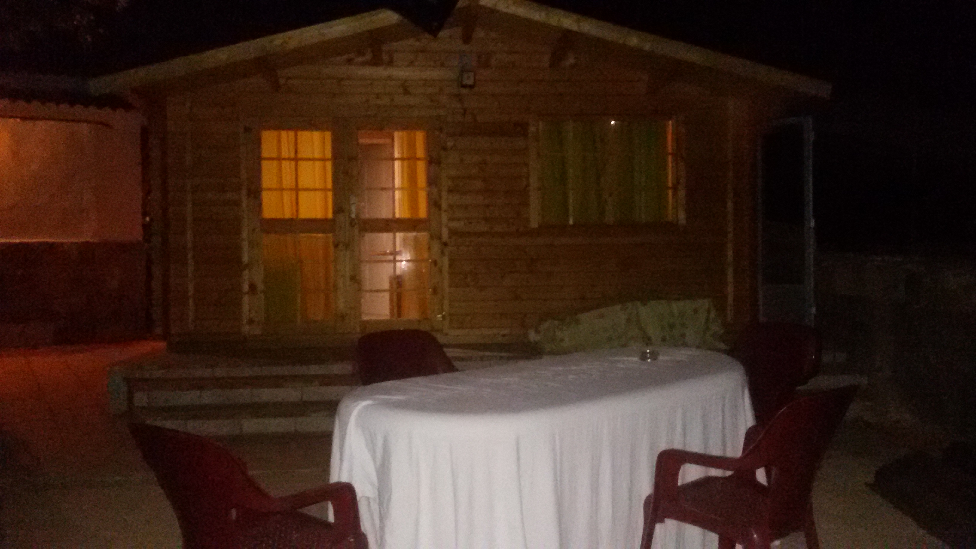 Big country house about 150 m2 and a wooden cabane about 35 m2 all equiped with saun, jacuzzi,pool, paellero and gamezone