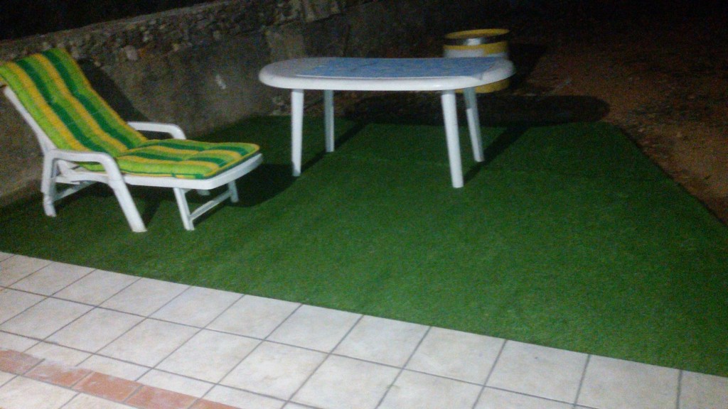 Big country house about 150 m2 and a wooden cabane about 35 m2 all equiped with saun, jacuzzi,pool, paellero and gamezone