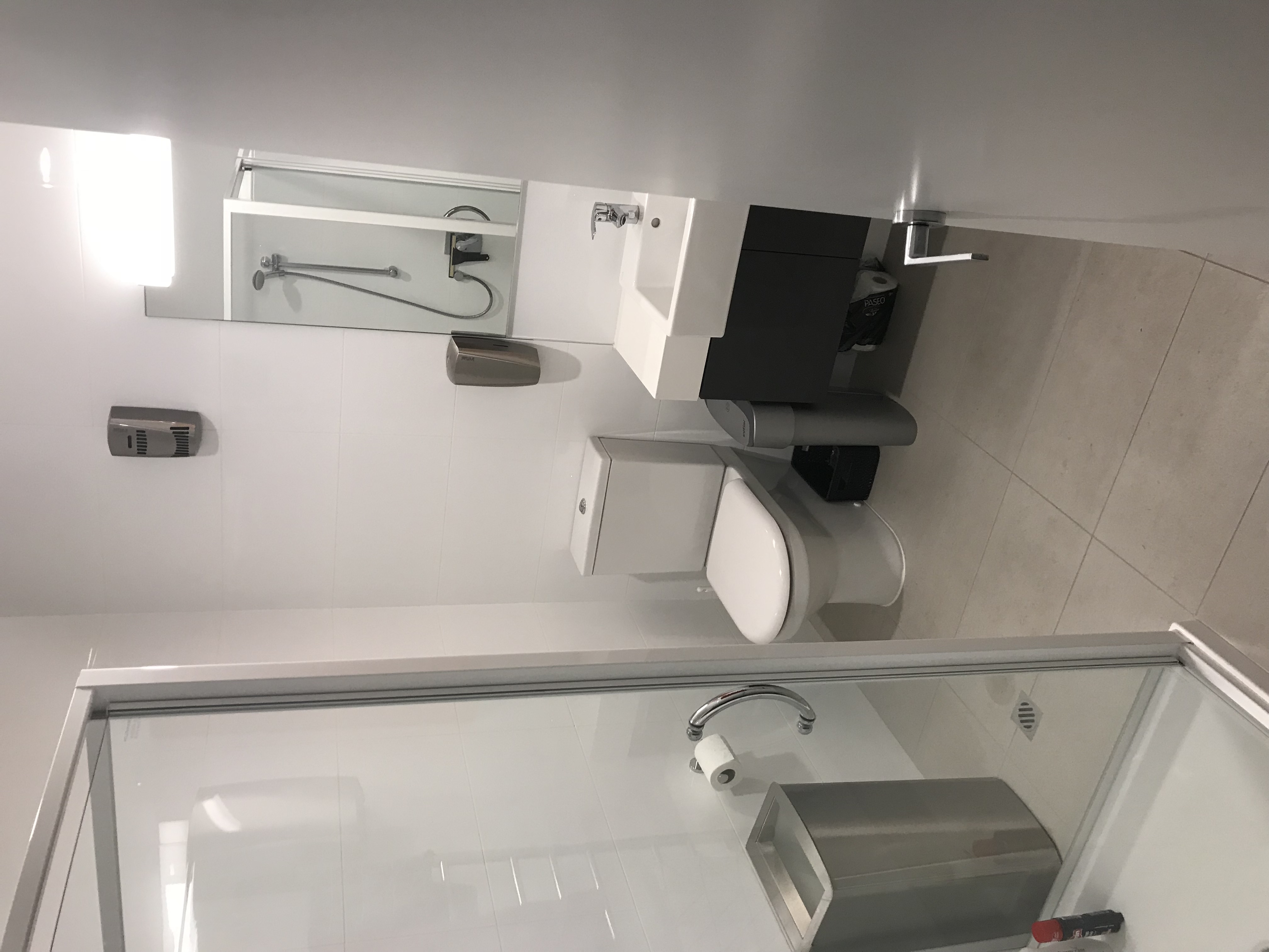 Stay in Uptown Auckland, no help needed so very casual